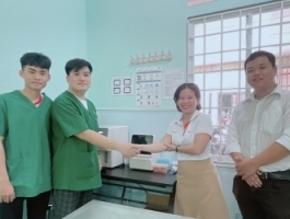 Sistar Vietnam Trao Tặng Máy Phân Tích Sinh Hóa CV5 Cho Bệnh Xá Thú Y Đại Học Nông Lâm Huế