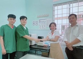 Sistar Vietnam Trao Tặng Máy Phân Tích Sinh Hóa CV5 Cho Bệnh Xá Thú Y Đại Học Nông Lâm Huế