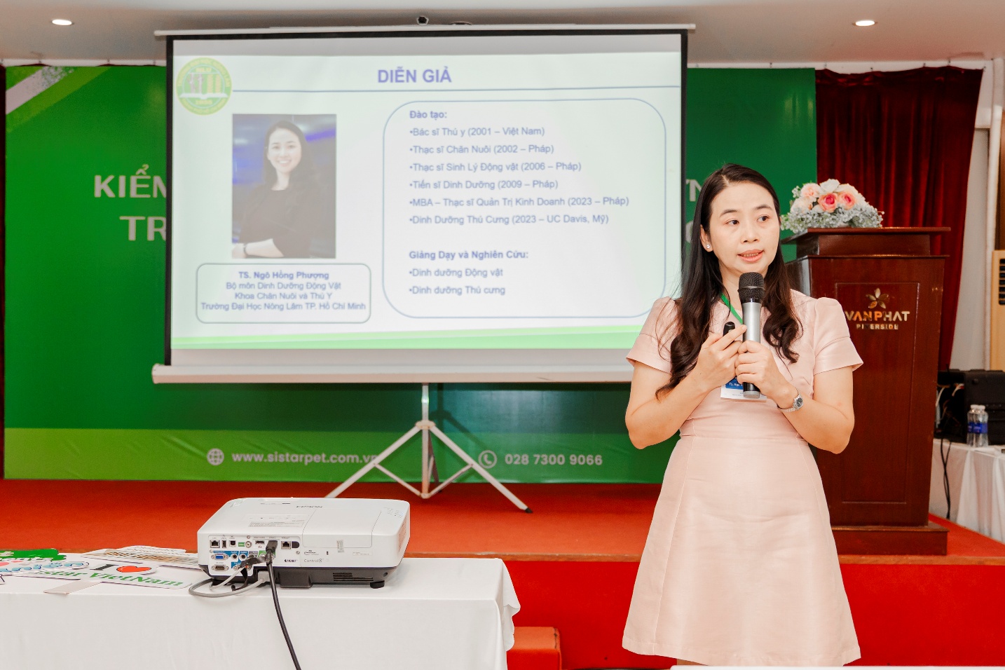 Diễn giả của Hội thảo - Chuyên gia Dinh dưỡng, TS. Ngô Hồng Phượng